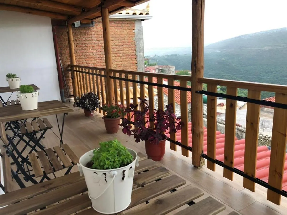 Villa Muzhaqi Nivice