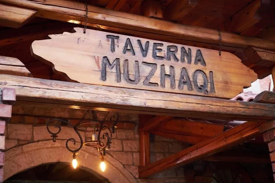 Villa Muzhaqi Nivice  0*, Nivice (Vlore) Albánie