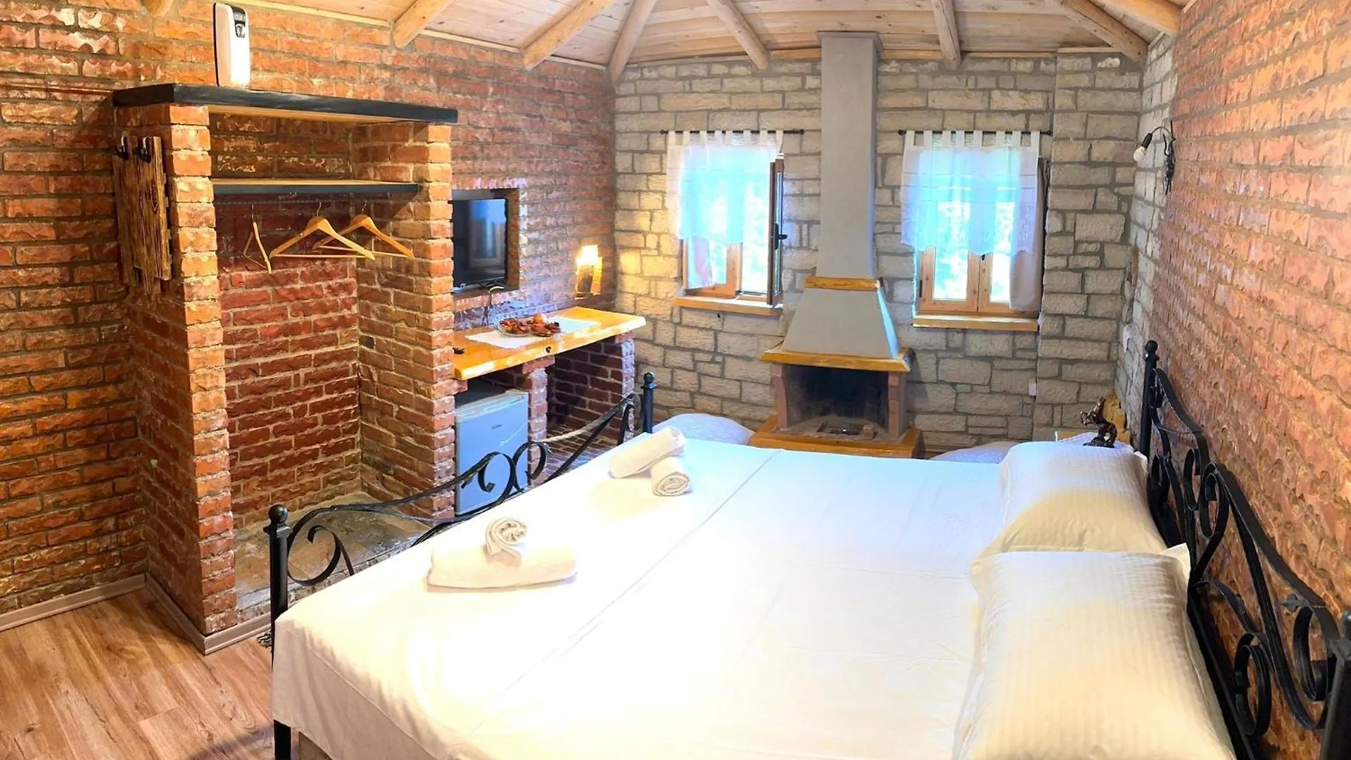 Villa Muzhaqi Nivice  Nivice (Vlore)