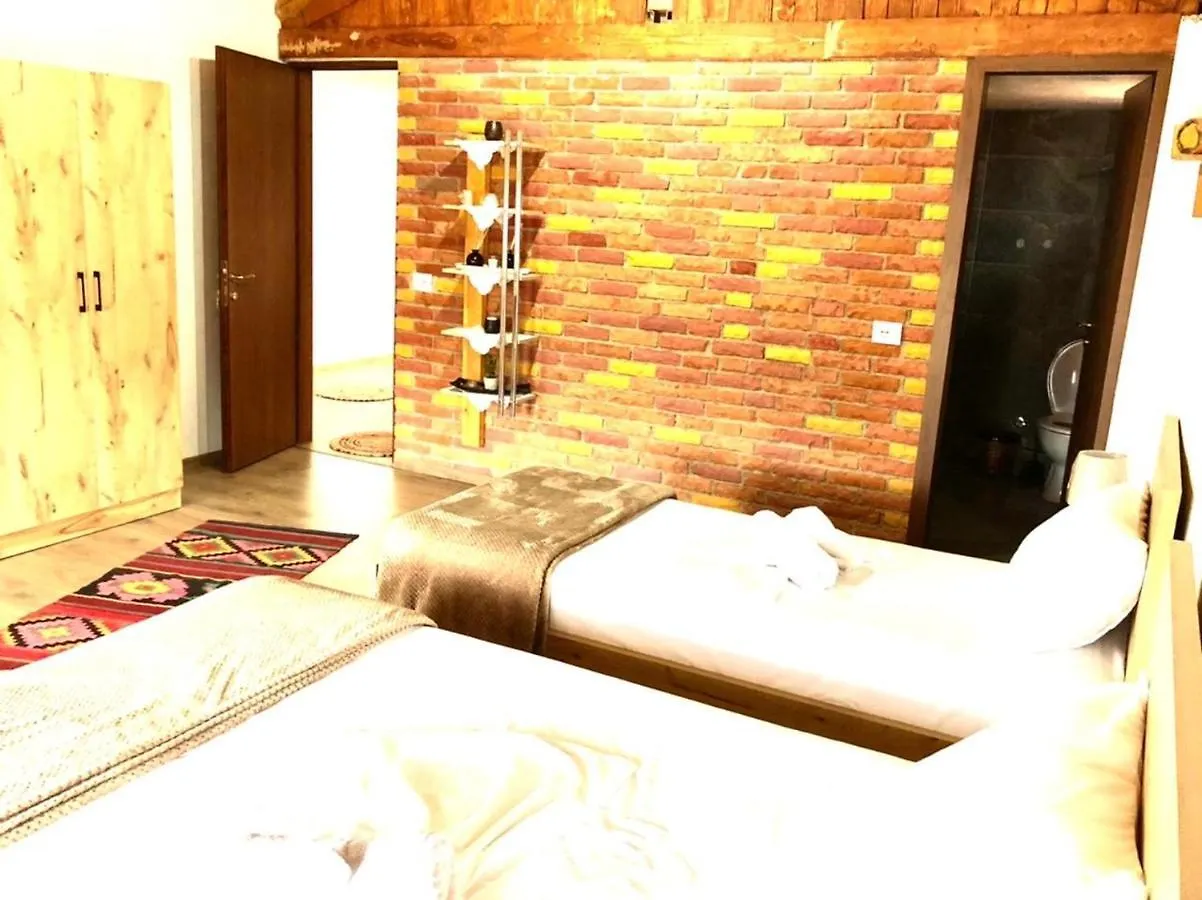Villa Muzhaqi Nivice Apartment