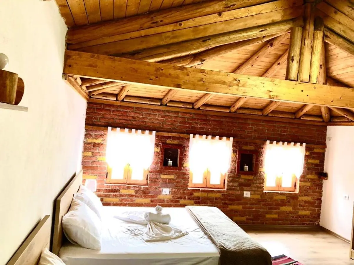 Apartment Villa Muzhaqi Nivice