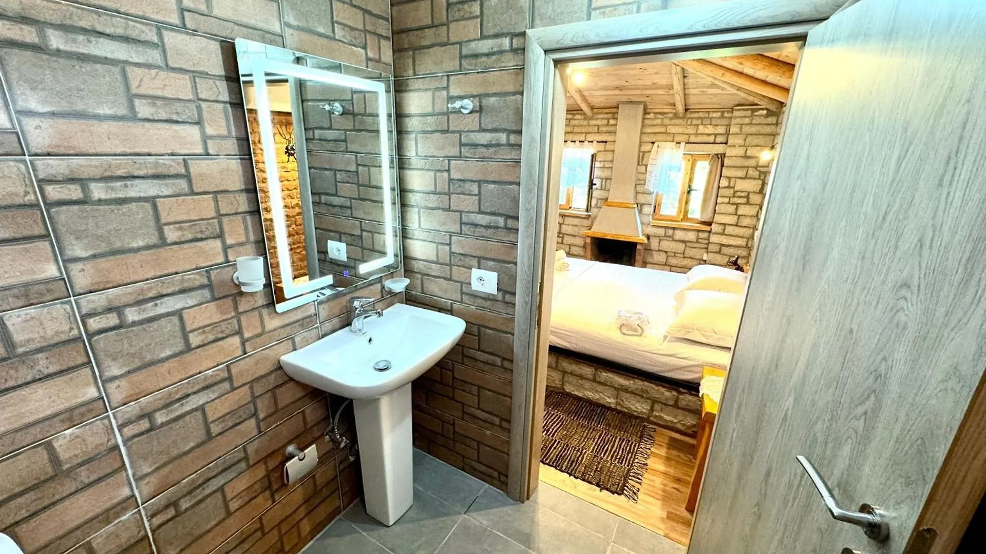 Apartment Villa Muzhaqi Nivice Albania